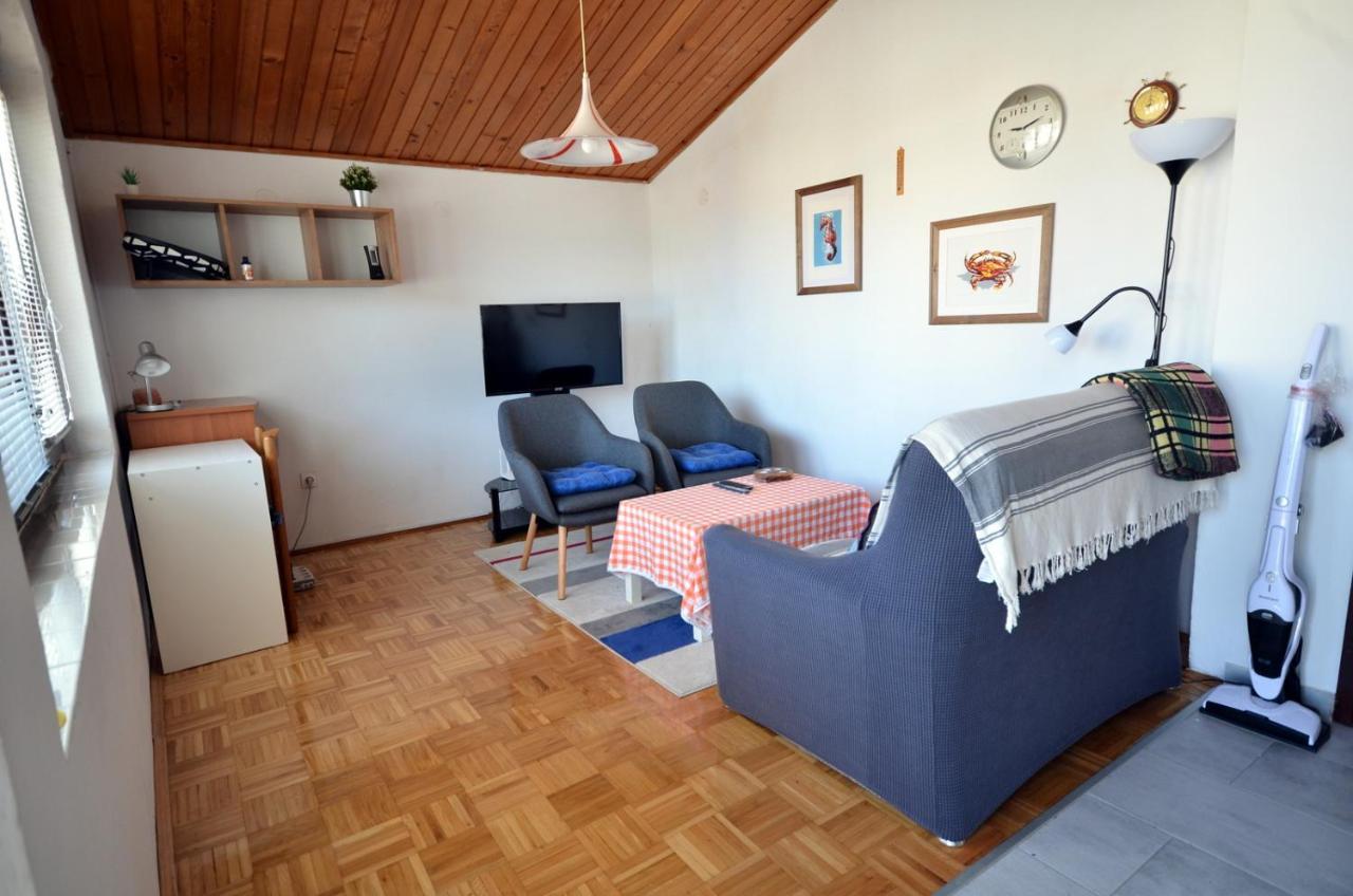 Blue Sky Apartment Primosten Exterior photo