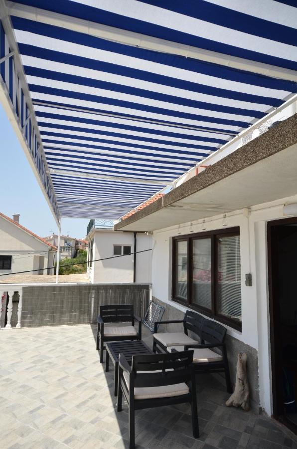 Blue Sky Apartment Primosten Exterior photo